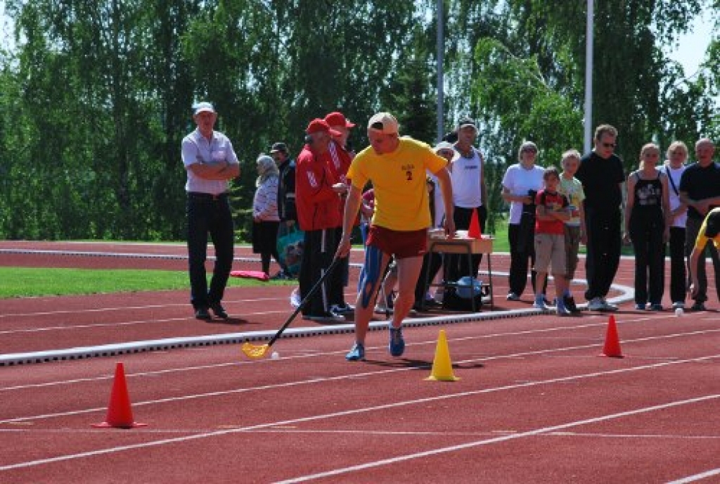 Bauskas novada pašvaldības sporta bāzē 21. maijā risinājās pavasara sporta svētki cilvēkiem ar īpašām vajadzībām. Ap 120 dalībnieku no Bauskas, Iecavas, Rundāles novada, kā arī ciemiņi no Dobeles, Siguldas un Pluņģes (Lietuva) sacentās...
Autors: Kristaps Ābelnieks