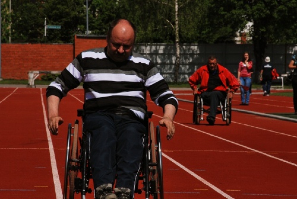 Bauskas novada pašvaldības sporta bāzē 21. maijā risinājās pavasara sporta svētki cilvēkiem ar īpašām vajadzībām. Ap 120 dalībnieku no Bauskas, Iecavas, Rundāles novada, kā arī ciemiņi no Dobeles, Siguldas un Pluņģes (Lietuva) sacentās...
Autors: Kristaps Ābelnieks