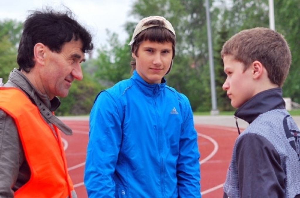 Bauskas novada pašvaldības sporta bāzēs 17. un 18. maijā notika sacensības skolu jauniešiem, kuras organizēja Bauskas bērnu un jaunatnes sporta skolas pedagogi un piedalījās Bauskas, Rundāles, Iecavas un Neretas novada jaunie sportisti. ...
Autors: Uldis Varnevičs