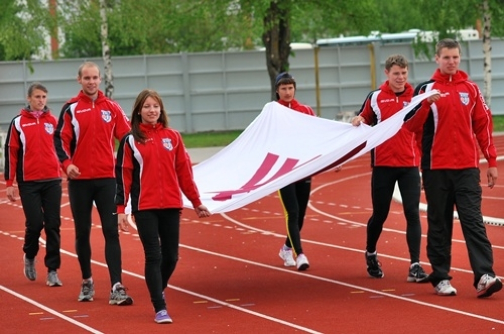 Bauskas novada pašvaldības sporta bāzēs 17. un 18. maijā notika sacensības skolu jauniešiem, kuras organizēja Bauskas bērnu un jaunatnes sporta skolas pedagogi un piedalījās Bauskas, Rundāles, Iecavas un Neretas novada jaunie sportisti. ...
Autors: Uldis Varnevičs