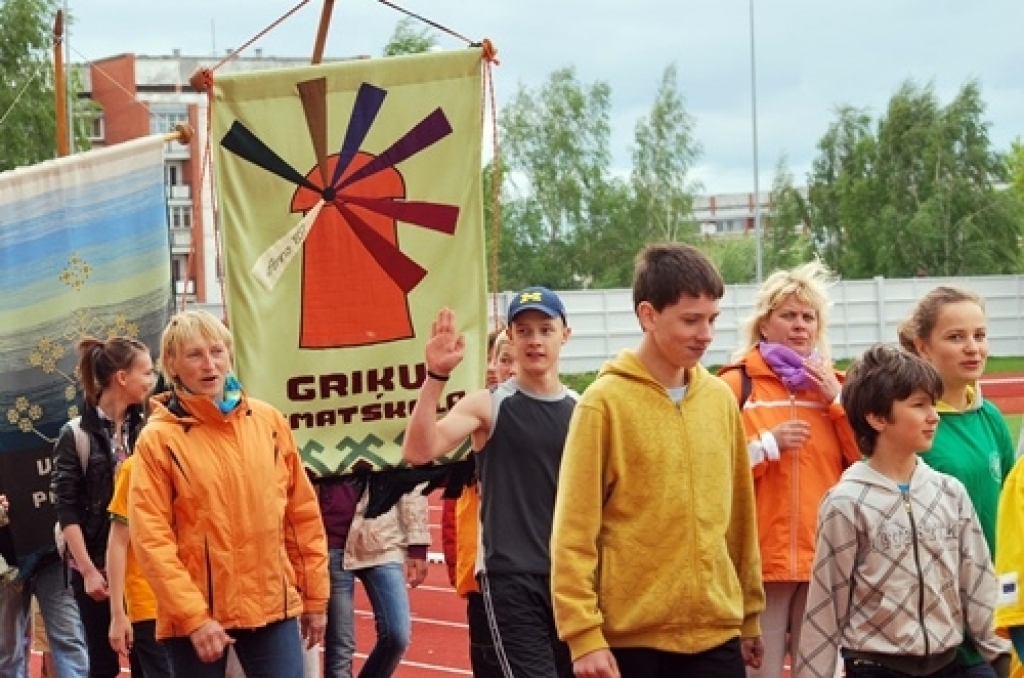 Bauskas novada pašvaldības sporta bāzēs 17. un 18. maijā notika sacensības skolu jauniešiem, kuras organizēja Bauskas bērnu un jaunatnes sporta skolas pedagogi un piedalījās Bauskas, Rundāles, Iecavas un Neretas novada jaunie sportisti. ...
Autors: Uldis Varnevičs