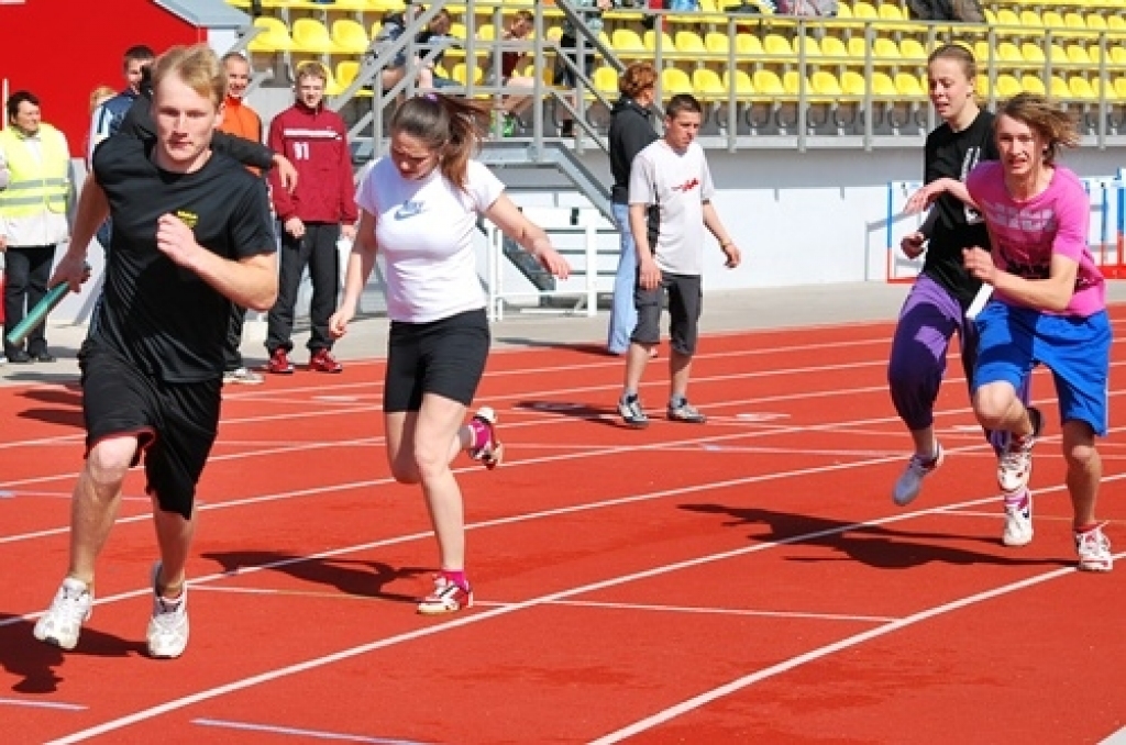 Bauskas novada pašvaldības sporta bāzēs 17. un 18. maijā notika sacensības skolu jauniešiem, kuras organizēja Bauskas bērnu un jaunatnes sporta skolas pedagogi un piedalījās Bauskas, Rundāles, Iecavas un Neretas novada jaunie sportisti. ...
Autors: Uldis Varnevičs