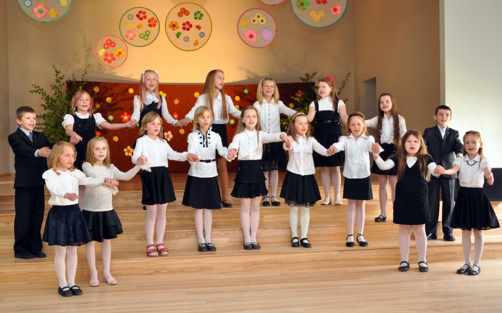 Vecumnieku novadā konkursa «Gada skolēns 2011» noslēguma sarīkojums notika Valles saieta namā 12. maijā.
Svinīgajā ceremonijā piedalījās novada vispārizglītojošo skolu izvirzītie labākie audzēkņi – 15 jaunieši: pieci no Misas, četri – no...