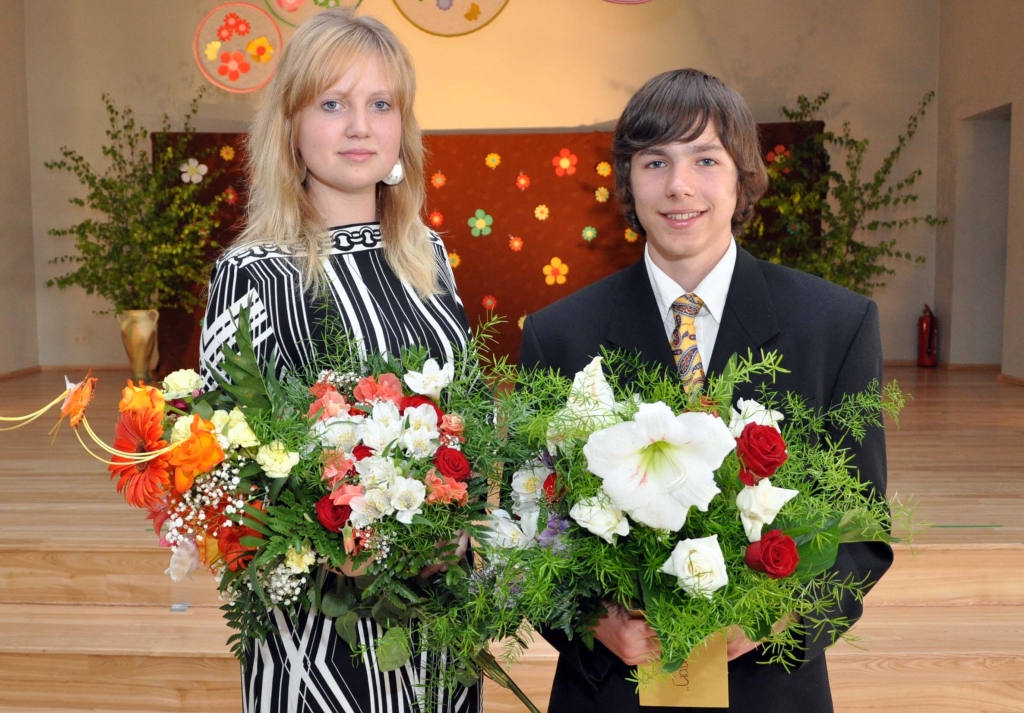 Vecumnieku novadā konkursa «Gada skolēns 2011» noslēguma sarīkojums notika Valles saieta namā 12. maijā.
Svinīgajā ceremonijā piedalījās novada vispārizglītojošo skolu izvirzītie labākie audzēkņi – 15 jaunieši: pieci no Misas, četri – no...