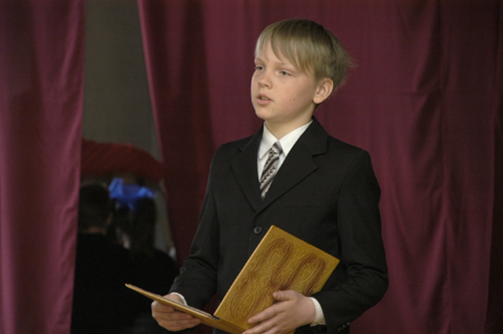 Koncertā māmiņām Svitenē 6. maijā piedalījās katrs Pilsrundāles vidusskolas struktūrvienības audzēknis, arī pirmsskolas grupiņas trīs un četrus gadus vecie bērni.
Autors: Ivars Bogdanovs