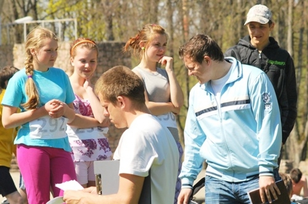 29. aprīlī notika Bauskas novada bērnu un jaunatnes sporta skolas (BJSS) rīkotais kross Bauskas pilskalna parkā.
Bija ieradušās komandas no trim novadu skolām – Iecavas, Bauskas un Rundāles. Iecavnieki startēja ārpus konkurences. ...
Autors: Uldis Varnevičs