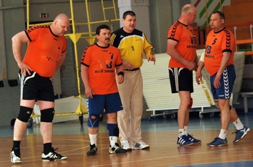 Bauskas sporta namā «Mēmele» 30. aprīlī notika 2010./2011. gada Lietuvas atklātā handbola čempionāta veterāniem spēles vīriešiem un sievietēm «Bauskas kauss 2011».
Šo sporta veidu pie mums iznāk reti redzēt. Lai arī tās, tāpat kā citas...
Autors: Uldis Varnevičs