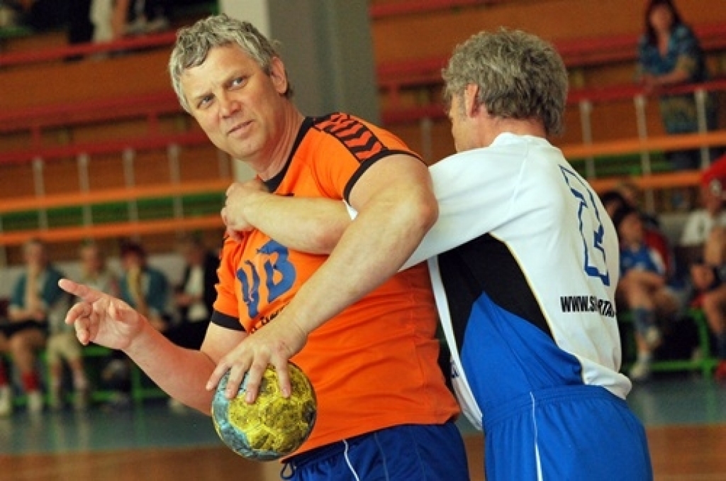 Bauskas sporta namā «Mēmele» 30. aprīlī notika 2010./2011. gada Lietuvas atklātā handbola čempionāta veterāniem spēles vīriešiem un sievietēm «Bauskas kauss 2011».
Šo sporta veidu pie mums iznāk reti redzēt. Lai arī tās, tāpat kā citas...
Autors: Uldis Varnevičs