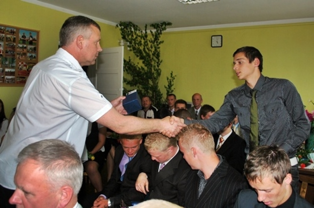 Bauskas novada Bērnu un jaunatnes sporta skolas izlaidums notika 16. jūnijā. Šogad skolu beidza vairāki sportisti, kas piedalījušies pasaules čempionātā, un arī tādi, kuru vārdus pasaules līmeņa sacensībās mēs šogad vēl dzirdēsim.
Autors: Uldis Varnevičs