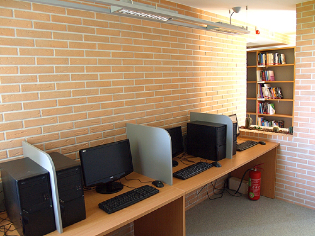 Pirmdien, 18. jūlijā, pulksten 13 jaunās, plašās telpās durvis ver Iecavas novada Zorģu bibliotēka. Agrākais veikals par pašvaldības budžeta līdzekļiem pārveidots par modernu informācijas un izziņas centru, ar Eiropas fondu atbalstu ērti...
Autors: Antra Ērgle