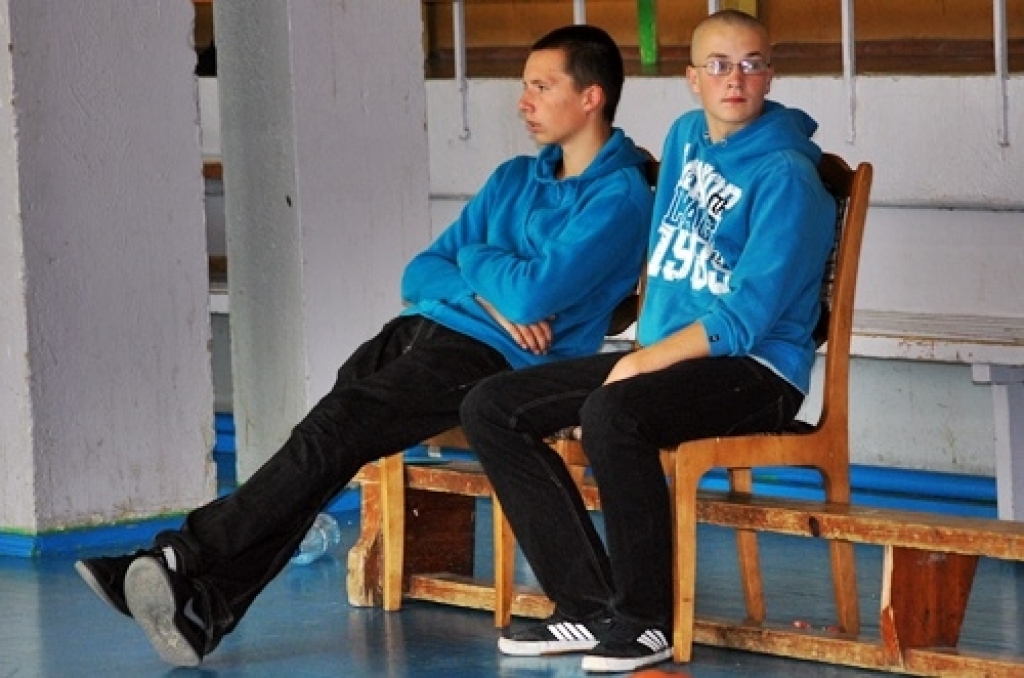 Latvijas U-16 izlases basketbolisti 5. jūlija vakarā Bauskā, sporta namā «Mēmele», pārliecinoši sagrāva Somijas līdzaudžus ar rezultātu 79:49. Bet otrajā spēlē 6. jūlija vakarā Latvijas izlase Bauskā zaudēja somiem ar 59:67.
Izlasi spēlēm...
Autors: Uldis Varnevičs