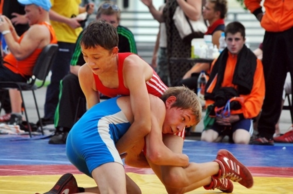 20 dažāda kaluma medaļas mūsu novadu sportisti izcīnījuši Latvijas Jaunatnes olimpiādē. Pēc iegūtajām zelta medaļām Bauskas novads ir septītajā vietā, bet tieši starp novadu komandām baušķenieki ir pirmie, jo augstāk ir tikai pilsētu...
Autors: Uldis Varnevičs