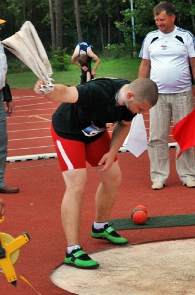 20 dažāda kaluma medaļas mūsu novadu sportisti izcīnījuši Latvijas Jaunatnes olimpiādē. Pēc iegūtajām zelta medaļām Bauskas novads ir septītajā vietā, bet tieši starp novadu komandām baušķenieki ir pirmie, jo augstāk ir tikai pilsētu...
Autors: Uldis Varnevičs