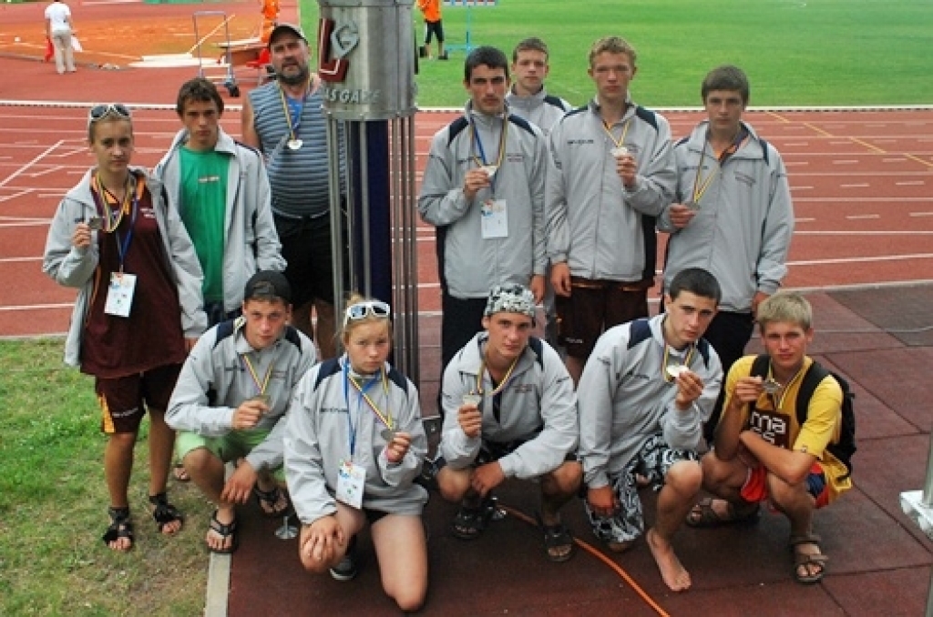 20 dažāda kaluma medaļas mūsu novadu sportisti izcīnījuši Latvijas Jaunatnes olimpiādē. Pēc iegūtajām zelta medaļām Bauskas novads ir septītajā vietā, bet tieši starp novadu komandām baušķenieki ir pirmie, jo augstāk ir tikai pilsētu...
Autors: Uldis Varnevičs