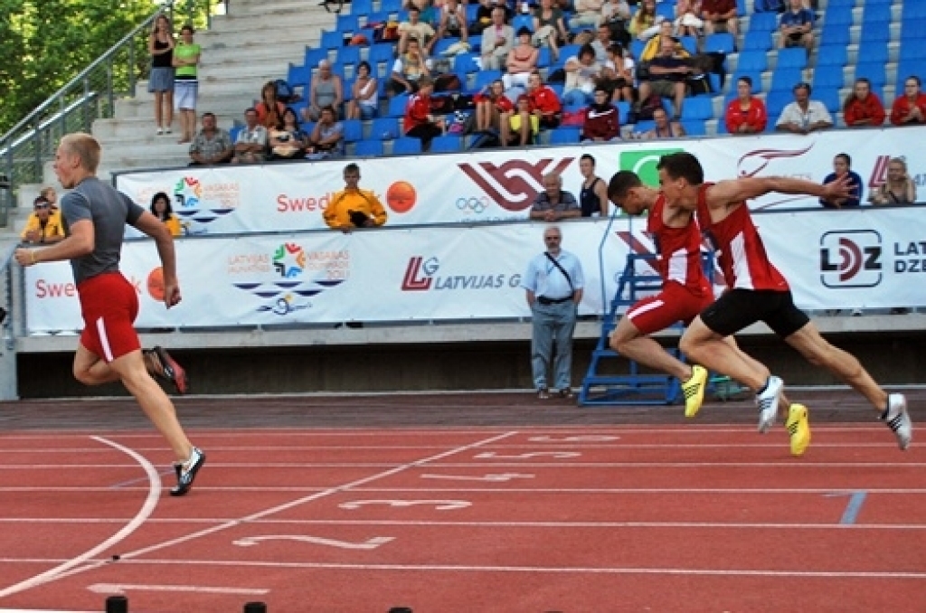 20 dažāda kaluma medaļas mūsu novadu sportisti izcīnījuši Latvijas Jaunatnes olimpiādē. Pēc iegūtajām zelta medaļām Bauskas novads ir septītajā vietā, bet tieši starp novadu komandām baušķenieki ir pirmie, jo augstāk ir tikai pilsētu...
Autors: Uldis Varnevičs