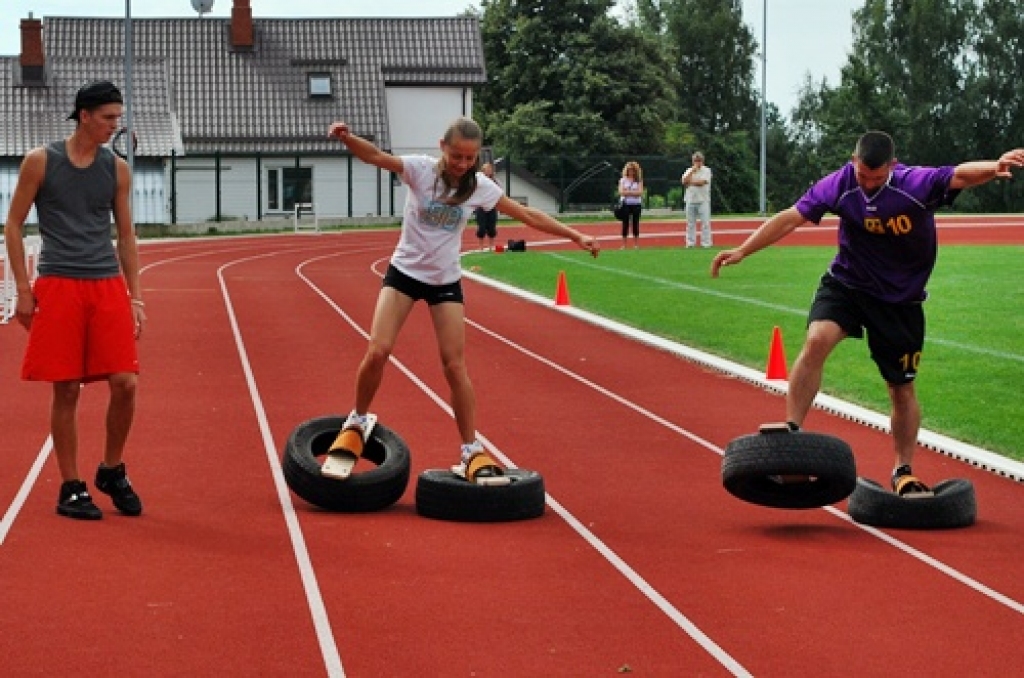 Ar trim uzvarām – šaušanā, lielajā stafetē un minifutbolā – noslēgumā labākais bija Gailīšu pagasts.
Futbola finālā tikās Gailīšu un Vecsaules futbolisti. Kaspara Priedola divi gūtie vārti ļāva triumfēt Gailīšu pagasta komandai un...
Autors: Uldis Varnevičs