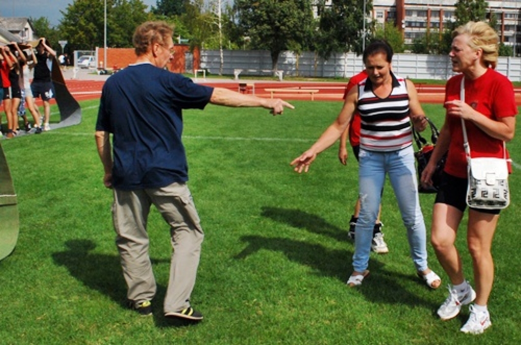 Ar trim uzvarām – šaušanā, lielajā stafetē un minifutbolā – noslēgumā labākais bija Gailīšu pagasts.
Futbola finālā tikās Gailīšu un Vecsaules futbolisti. Kaspara Priedola divi gūtie vārti ļāva triumfēt Gailīšu pagasta komandai un...
Autors: Uldis Varnevičs