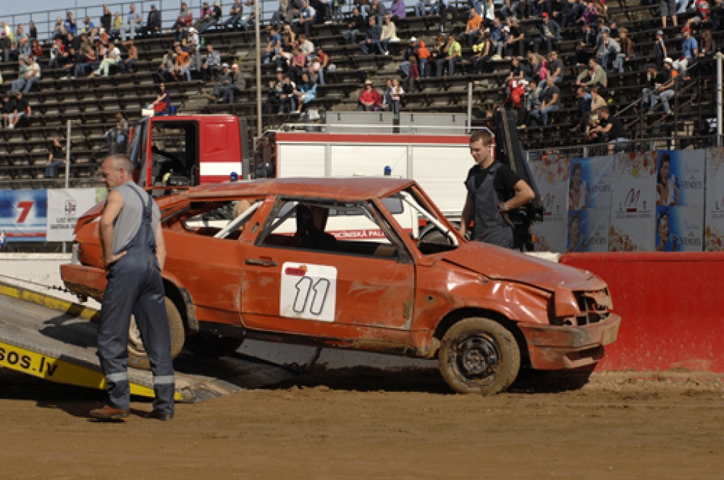 11. septembrī sporta kompleksā «Mūsa» risinājās Latvijas automobiļu federācijas folkreisa vasaras kausa pēdējais posms.
Sacensībās kopumā piedalījās gandrīz 40 sportistu. Vecumnieku novadu pārstāvēja stelpietis Ainārs Kučinskis, bet...
Autors: Ivars Bogdanovs