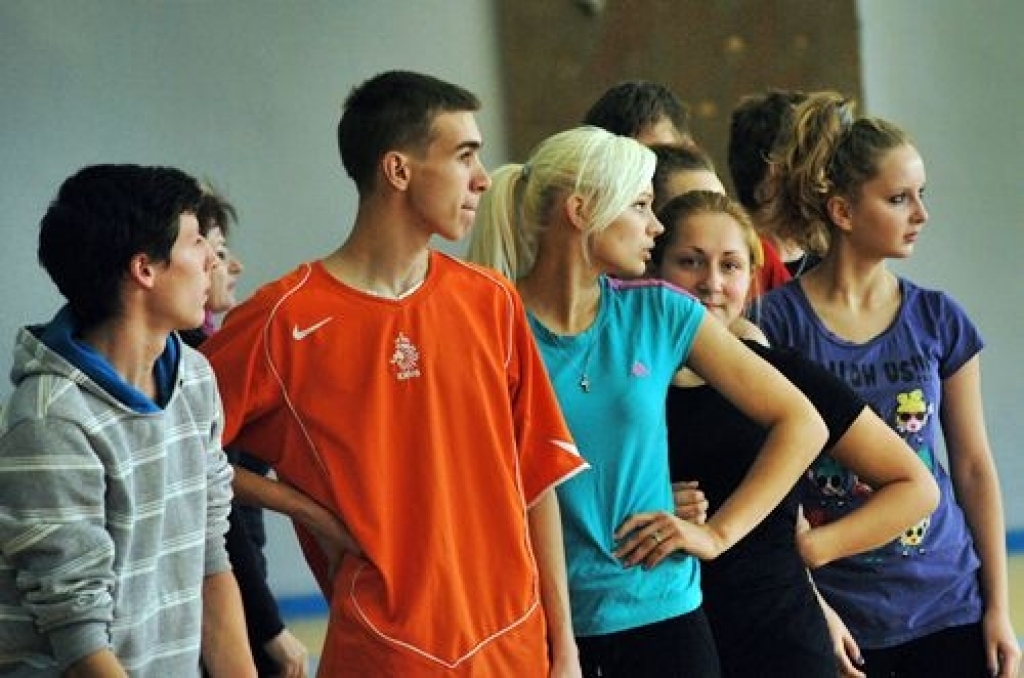 Bauskas sporta namā «Mēmele» 28. oktobrī notika Bauskas novada Bērnu un jaunatnes sporta skolas rīkotās sacensības vidusskolas vecuma grupai «Netradicionālās stafetes».
Piedalījās Bauskas 2. un Uzvaras vidusskolas komandas. Pirmajās trīs...
Autors: Uldis Varnevičs