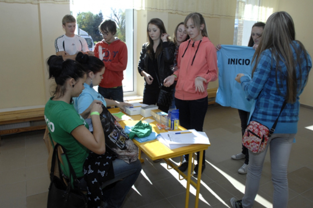 Rundāles novada jauniešu otrajā forumā 1. oktobrī piedalījās 45 dalībnieki, informē foruma rīkotāja Lilita Lauskiniece.
Viņus uzrunāja un lietišķo informāciju sniedza novada pašvaldības amatpersonas. Jaunieši jau ir piedalījušies Lielās...
Autors: Ivars Bogdanovs