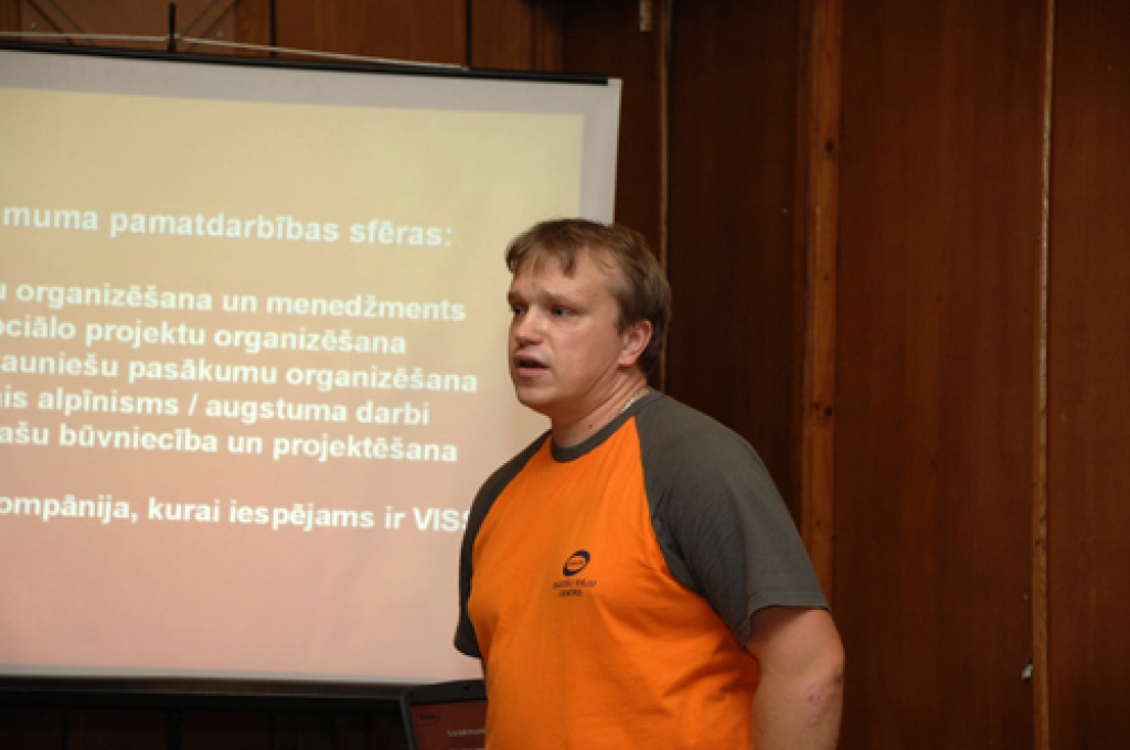 Rundāles novada jauniešu otrajā forumā 1. oktobrī piedalījās 45 dalībnieki, informē foruma rīkotāja Lilita Lauskiniece.
Viņus uzrunāja un lietišķo informāciju sniedza novada pašvaldības amatpersonas. Jaunieši jau ir piedalījušies Lielās...
Autors: Ivars Bogdanovs