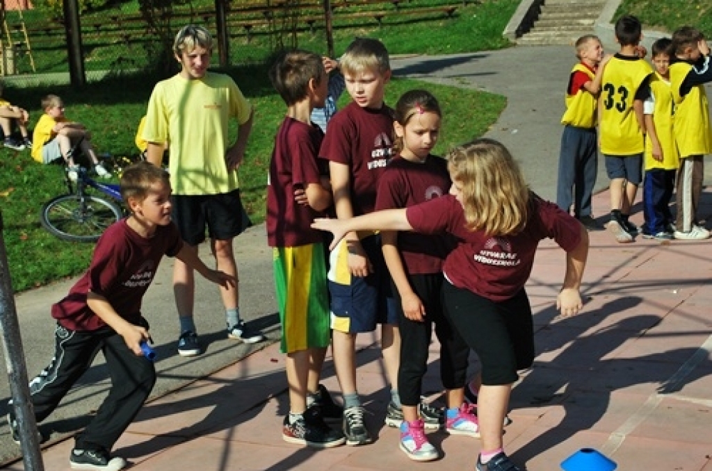 Bērni un jaunieši Bauskā 30. septembrī iesaistījās Olimpiskās dienas aktivitātēs. Aptuveni 400 dalībnieku pulcējās Bauskas novada sporta bāzē Pilskalna ielā 26.
Olimpiskās dienas dalībnieki no Brīvības bulvāra vieglā skrējienā devās uz...
Autors: Uldis Varnevičs