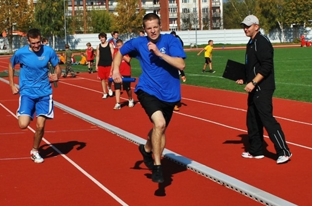 Bērni un jaunieši Bauskā 30. septembrī iesaistījās Olimpiskās dienas aktivitātēs. Aptuveni 400 dalībnieku pulcējās Bauskas novada sporta bāzē Pilskalna ielā 26.
Olimpiskās dienas dalībnieki no Brīvības bulvāra vieglā skrējienā devās uz...
Autors: Uldis Varnevičs