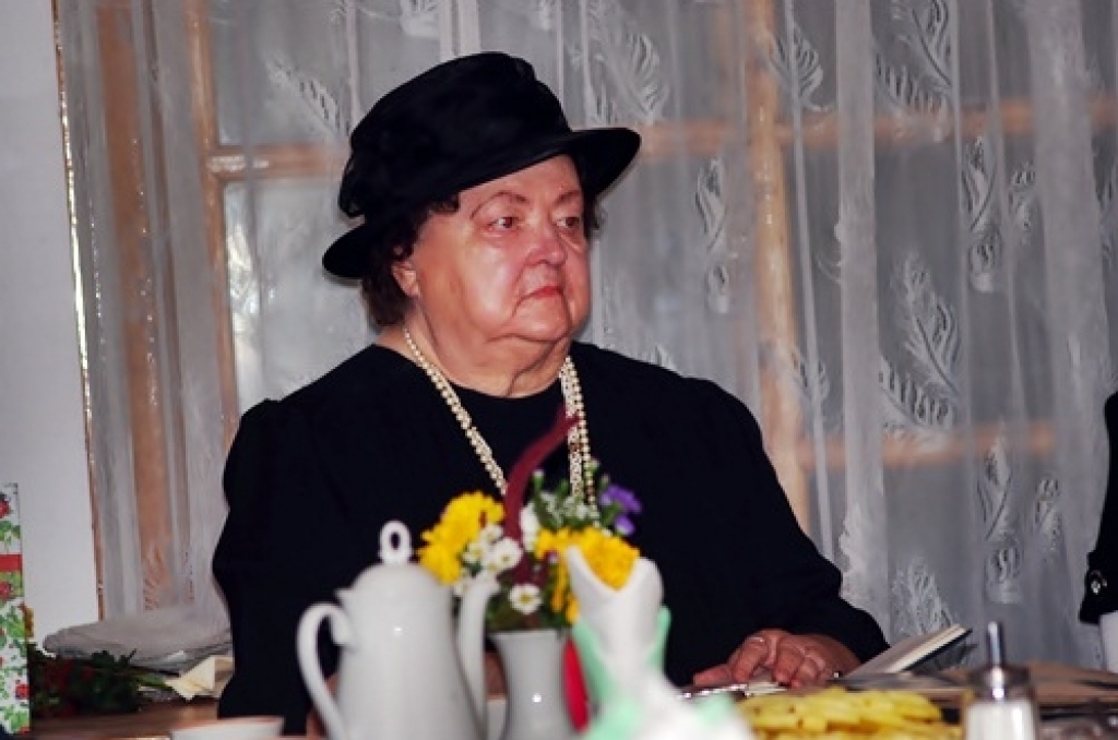 Annai Brigaderei (1861–1933) 1. oktobrī apritēja 150 gadu jubileja. Rundāles novada Mežmaļu sētā 29. septembrī notika neformāls literārs pasākums «Annai Brigaderei 150». Apmeklētāji sveču gaismā klausījās stāstu par rakstnieci un...
Autors: Uldis Varnevičs