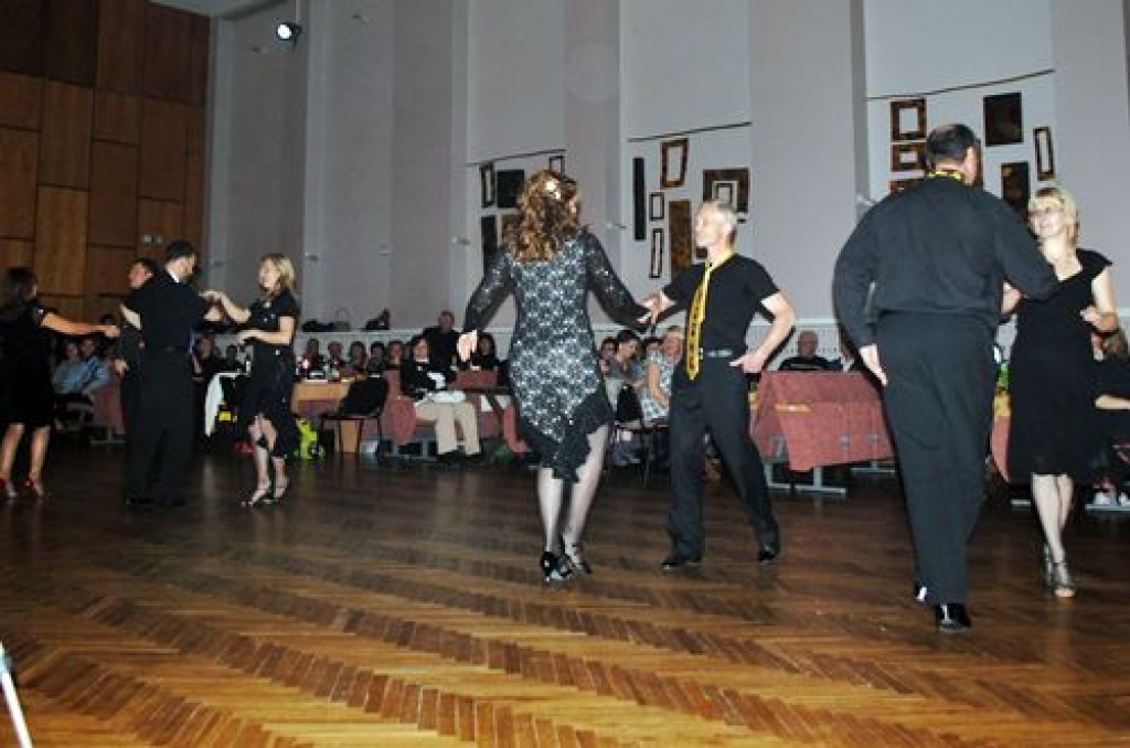 Bauskas novada Īslīces kultūras namā ar skaistu koncertu un balli 29. oktobrī tika atklāta pagasta amatierkopu sezona.
Sezonas atklāšanas pasākumā tradicionāli sveic kolektīvus, kuri svin apaļas jubilejas. Pagājušajā sezonā piektā...