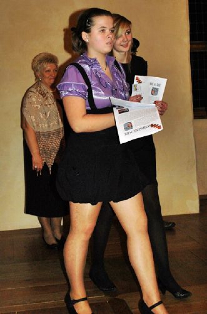 Sarīkojumā "Jaunatnes sporta laureāts 2011» Bauskas pilī piektdien, 9. decembra, vakarā apsveikumus par sasniegumiem sacensībās saņēma novada Bērnu un jaunatnes sporta skolas (BJSS) gandrīz 70 audzēkņu.
Pils zāle bija pārpildīta. Ciemos...
Autors: Uldis Varnevičs