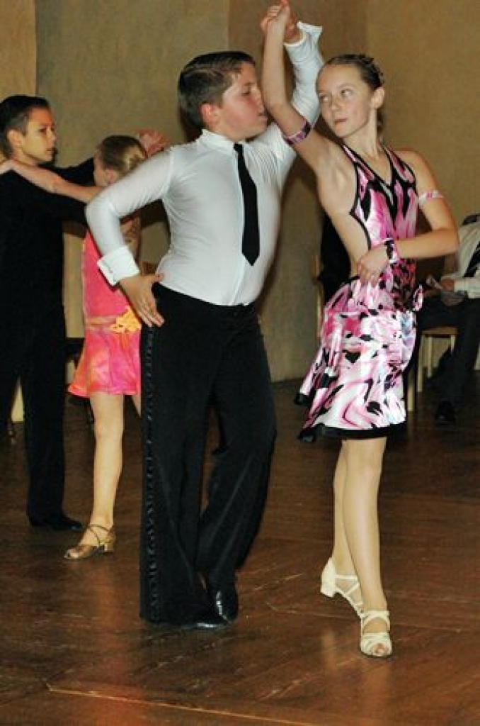 Sarīkojumā "Jaunatnes sporta laureāts 2011» Bauskas pilī piektdien, 9. decembra, vakarā apsveikumus par sasniegumiem sacensībās saņēma novada Bērnu un jaunatnes sporta skolas (BJSS) gandrīz 70 audzēkņu.
Pils zāle bija pārpildīta. Ciemos...
Autors: Uldis Varnevičs