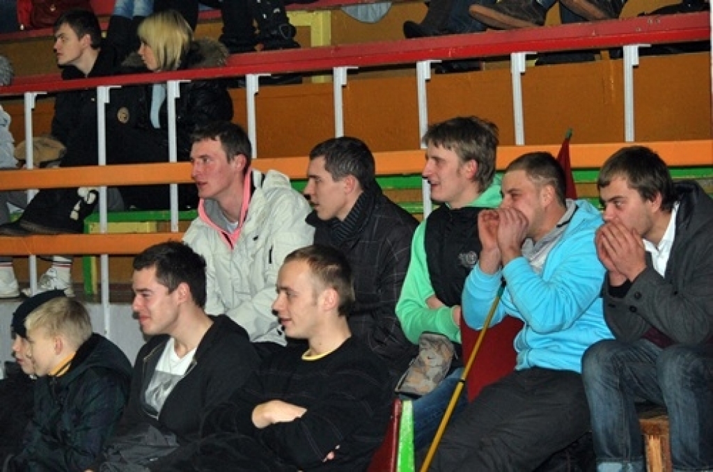 Bauskā, sporta namā «Mēmele», 21. janvārī notika Latvijas florbola virslīgas spēle starp FK «Bauska» un «Lielvārdes» komandu. Ar rezultātu 4:5 uzvaru guva viesi.
Atšķirībā no iepriekšējām spēlēm, mājinieki labi aizvadīja spēles pēdējo...
Autors: Uldis Varnevičs