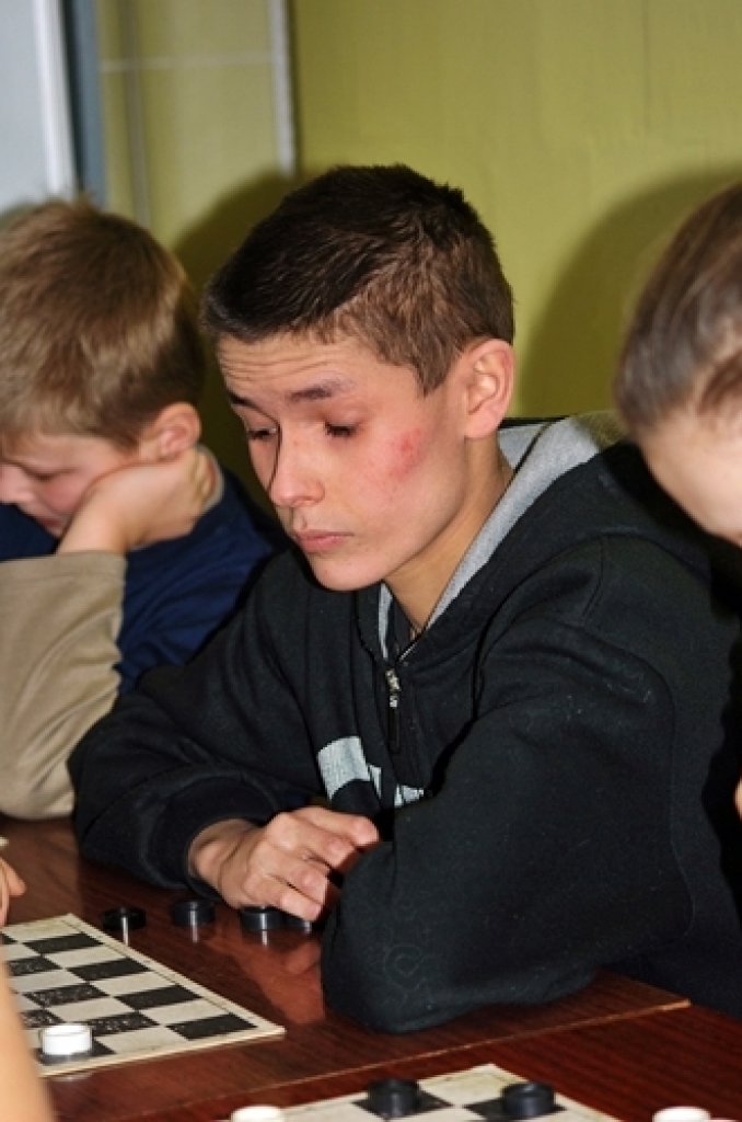 Bauskas novada atklātais čempionāts dambretē U-16 vecuma grupā notika 12. janvārī Bauskas šaha un dambretes klubā. Sacensības pulcēja 26 dalībniekus no sešām skolām: Vecsaules un Mežgaļu pamatskolas, Īslīces, Pilsrundāles, Uzvaras un...
Autors: Uldis Varnevičs