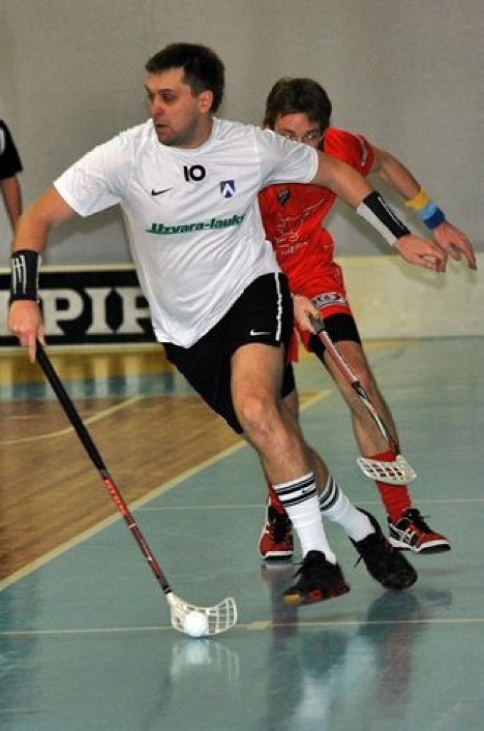Spēlē ar Latvijas Florbola virslīgas debitanti komandu «Valmiera» baušķenieki sporta namā «Mēmele» 7. janvārī guva uzvaru ar 10:9.
Visvājākā un vismazāk pieredzējusī viesu pozīcija bija aizsardzība. To pierādīja jau pirmais baušķenieku...
Autors: Uldis Varnevičs