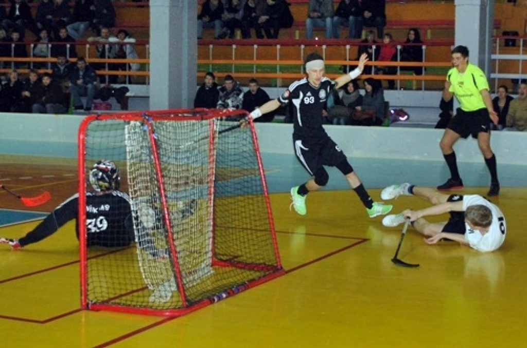 FK “Bauska” 25. februārī savā laukumā Latvijas florbola virslīgas astotdaļfināla spēlē uzņēma Liepājas “Kuršus” un izcīnīja svarīgu uzvaru ar 3:2, sērijā izvirzoties vadībā ar 2:1.
Florbola kluba Bauskā komandā rezultativitātes punktus...
Autors: Uldis Varnevičs