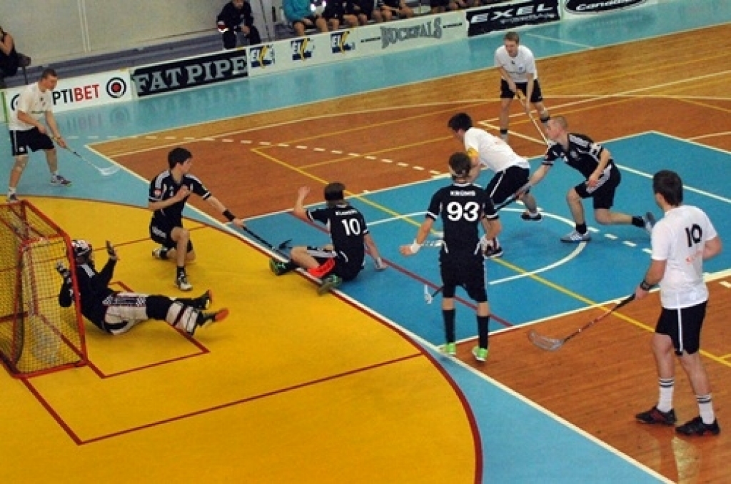 FK “Bauska” 25. februārī savā laukumā Latvijas florbola virslīgas astotdaļfināla spēlē uzņēma Liepājas “Kuršus” un izcīnīja svarīgu uzvaru ar 3:2, sērijā izvirzoties vadībā ar 2:1.
Florbola kluba Bauskā komandā rezultativitātes punktus...
Autors: Uldis Varnevičs