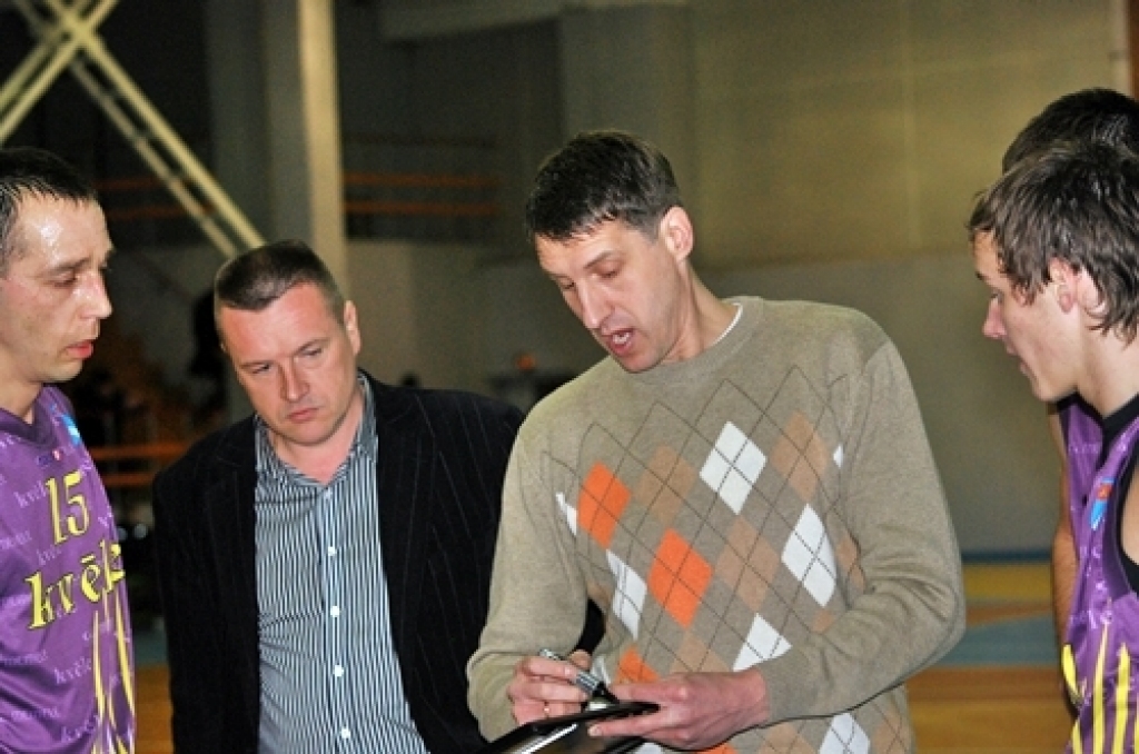 Komanda «Kvēle»/sporta centrs «Mēmele» 21. februāra vakarā aizvadīja spēli mājās, uzvarot vienu no Latvijas Basketbola līgas (LBL) trešās divīzijas līderiem – komandu BK «Vidzemes Augstskola» – ar 87:61.
Pēc panākuma baušķenieki ir...
Autors: Uldis Varnevičs