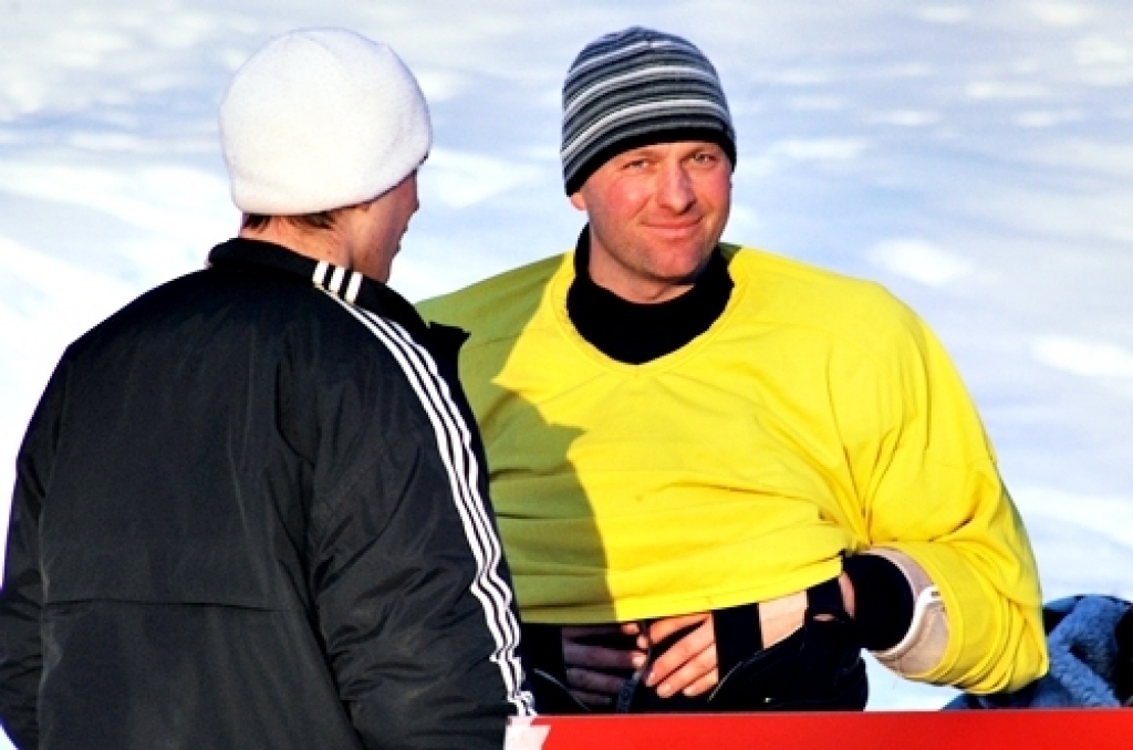 Šogad hokeja sacīkšu organizatori bija atvieglojuši sportistiem dalību
sacensībās. Pieteiktas bija 16 komandas, kuras tika sadalītas četrās
apakšgrupās. Vispirms visas spēles izspēlēja pirmās divas apakšgrupas un
vēlāk otras divas, kas...
Autors: Uldis Varnevičs