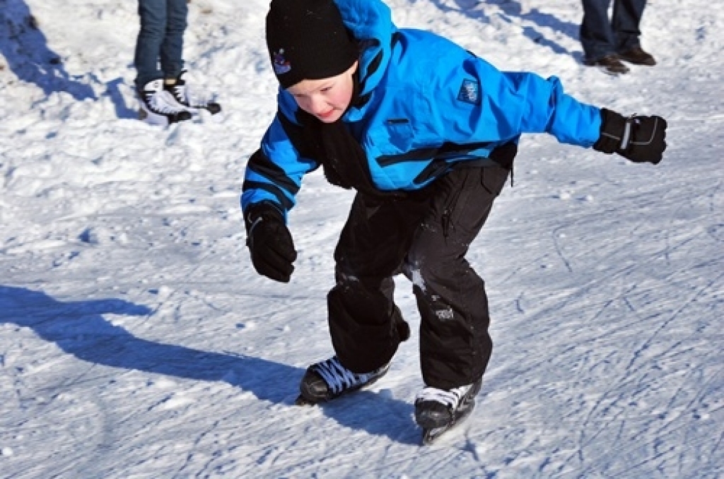 Bauskas novada otrā ziemas olimpiāde skolēniem notika 10. februārī Bauskas novada sporta bāzē. Sacīkstes organizēja Bērnu un jaunatnes sporta skola.
Sacensības notika četros sporta veidos – šorttrekā, slidošanas stafetē, slēpošanā un...
Autors: Uldis Varnevičs