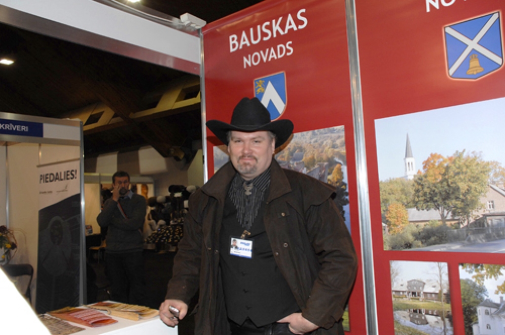 «Balttour» – starptautiskā tūrisma izstāde gadatirgus – 10. – 12. februārī risinājās Rīgā. Pirmo reizi četri mūsu novadi – Bauskas, Rundāles, Iecavas un Vecumnieku – izstādē bija iekārtojuši paši savu stendu.
Autors: Ivars Bogdanovs