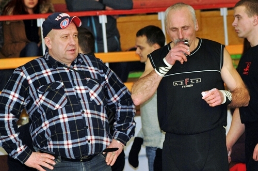 Latvijas Pauerliftinga federācijas kausa pirmais posms un Bauskas novada čempionāts svaru stieņa spiešanā guļus bez ekipējuma notika 4. februārī Bauskā, sporta namā «Mēmele». Šādas sacensības Bauskā notika pirmo reizi. Mājinieki...
Autors: Uldis Varnevičs
