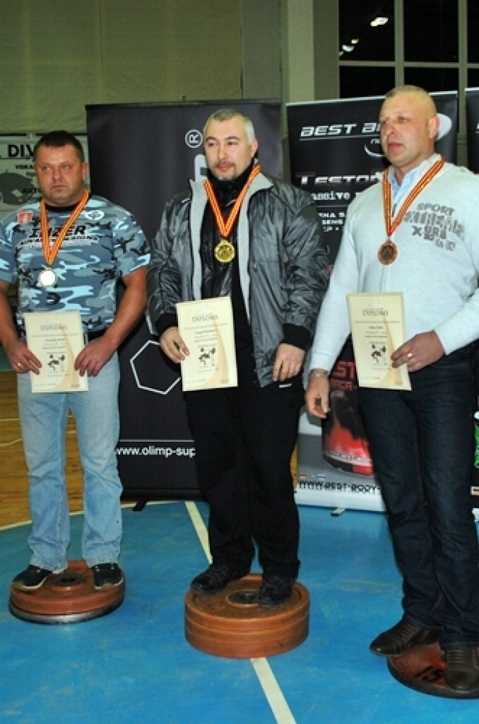 Latvijas Pauerliftinga federācijas kausa pirmais posms un Bauskas novada čempionāts svaru stieņa spiešanā guļus bez ekipējuma notika 4. februārī Bauskā, sporta namā «Mēmele». Šādas sacensības Bauskā notika pirmo reizi. Mājinieki...
Autors: Uldis Varnevičs