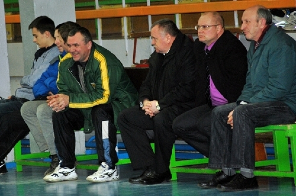 Latvijas Basketbola līgas 3. divīzijas izslēgšanas spēles nepatīkami sākušās «Kvēle/sporta centrs «Mēmele»» basketbola komandai – mājas spēlē 22. martā piedzīvots zaudējums pret «Saulkrastu» basketbolistiem, rezultāts – 67:77.
Pēc spēles...
Autors: Uldis Varnevičs