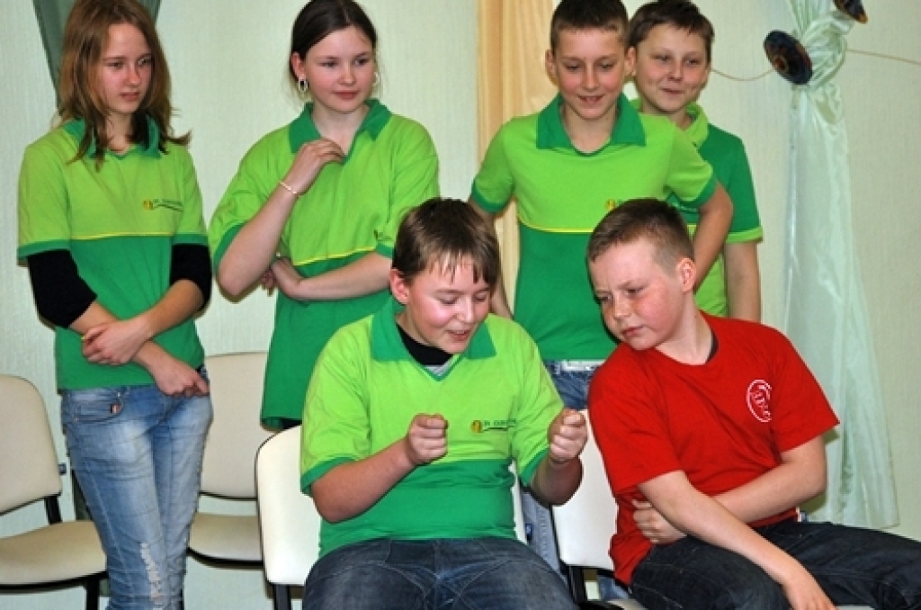 Dažāda vecuma 14 komandu no Bauskas, Ogres, Iecavas un Lielvārdes 20. martā Bauskas novada Bērnu un jauniešu centrā tikās pirmreizējā Lielā Murzas teātra sporta turnīrā. Tā informēja Bauskas bērnu un jauniešu centra metodiķe Veronika...
Autors: Uldis Varnevičs