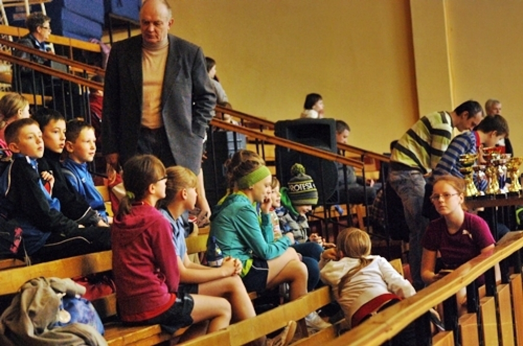 Iecavas novada sporta skolas «Dartija» starptautiskās sacīkstes galda tenisā noritēja 13. un 14. martā. Sacensībās piedalījās ap 60 sportistu no Latvijas – Kuldīgas, Rīgas, Bauskas, Iecavas, no Igaunijas Aseri un no Lietuvas – Viļņas,...
Autors: Uldis Varnevičs