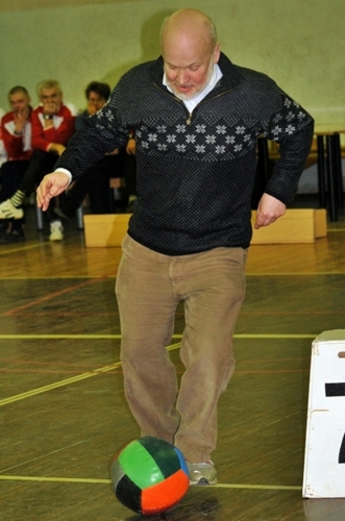 Apmēram 70 dalībnieku 17. martā pulcējās Bauskas novada sporta bāzē, lai izcīnītu kausus un medaļas sacensībās cilvēkiem ar īpašām vajadzībām.
Bauskas invalīdu sporta un rehabilitācijas biedrības organizētajā sarīkojumā individuāli...
Autors: Uldis Varnevičs