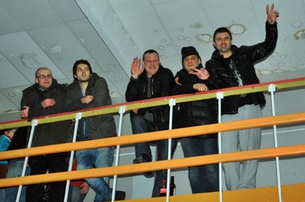 Viskuplāk apmeklētās sporta spēles mūsu novadā ir beigušās – florbola klubs «Bauska» ceturtdaļfinālā četru spēļu sērijā piedzīvoja zaudējumu ar 1:3.
Sporta namā «Mēmele» pagājušajā nedēļas nogalē vērot FK «Bauska» un «Lielvārdes» komandu...
Autors: Uldis Varnevičs