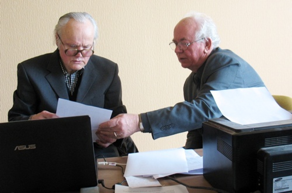 No mūspuses sportistiem veiksmīgākie Latvijas Sporta veterānu savienības (LSVS) spēlēs Bauskā bija florbolisti, kuri izcīnīja zelta medaļas. Latvijas Sporta veterānu savienības finālspēlēs florbolā Bauskas un Rundāles novada komandas...
Autors: Uldis Varnevičs