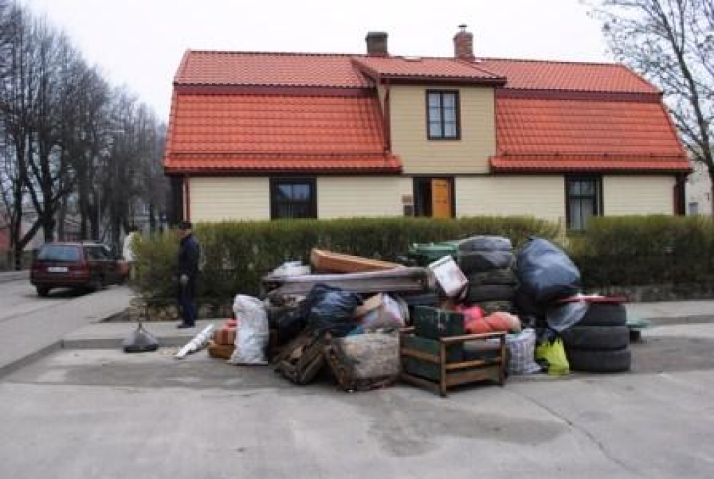 Bauskas novadā talkošanas vietu bija vairāk nekā iepriekš tika uzrādīts 21. aprīļa Lielās talkas norišu plānā. Ļaudis strādāja pilsētā un novada visos pagastos.
Rundāles novadā par vides tīrību gādāja jauniešu divu nevalstisko organizāciju...
Autors: Juris Iļņickis