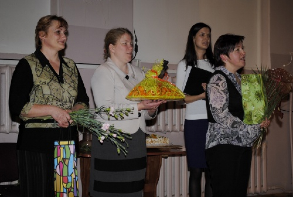 Bauskas Kultūras centrā Zaļajā ceturtdienā, 5. aprīlī, Bauskas Valsts ģimnāzijas koris plaši un skanīgi atzīmēja 10 gadu jubileju.
Autors: Kristaps Ābelnieks